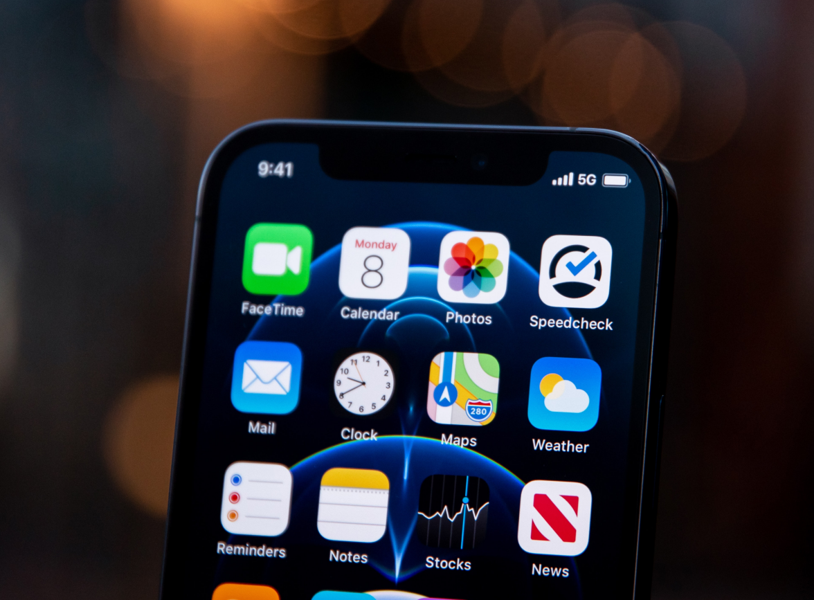 船营苹果手机维修分享为什么 iPhone 12 在冬季会自动关机 